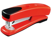 Grapadora Qconnect KF02150 de metal roja